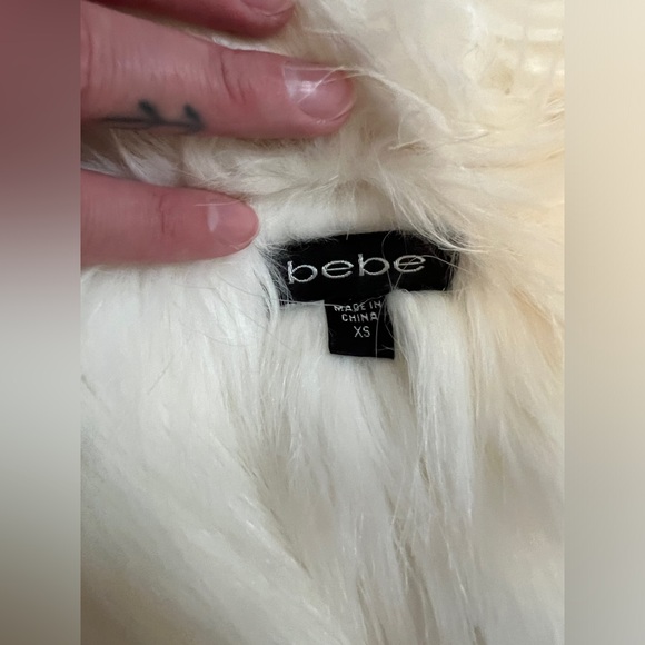 Bebe White Faux Fur Trim Coat - Picture 9 of 9